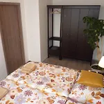 شقة Trilobit